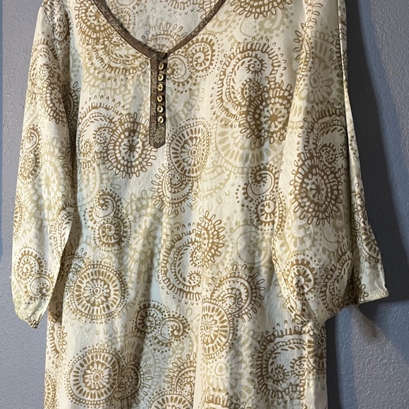 J. Jill Geometric Boho Henley Blouse Women’s Medium 3/4 Sleeve Lightweight - Picture 4 of 7